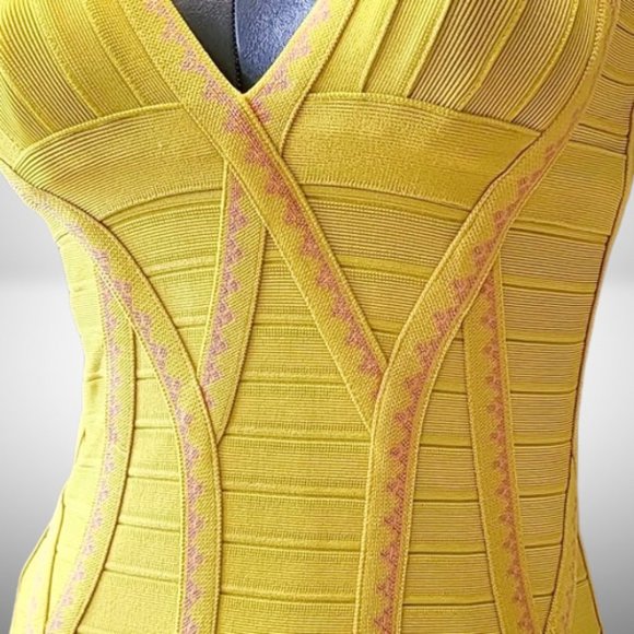 Herve Leger Stunning Bandage Dress in Citrus Yellow and Pink Accent. Size: L - Picture 5 of 11